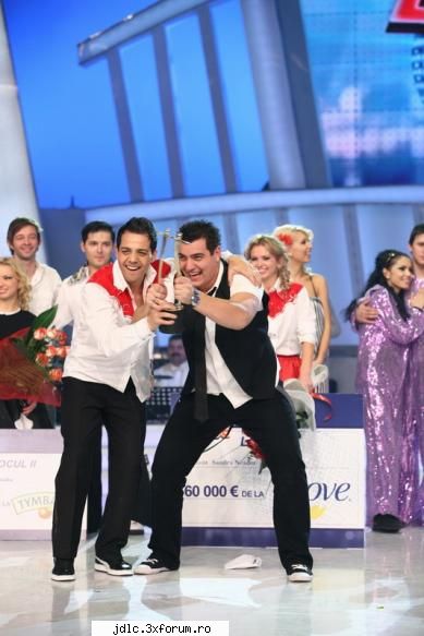Dansez pentru tine - pissy_mik - Dansez pentru tine